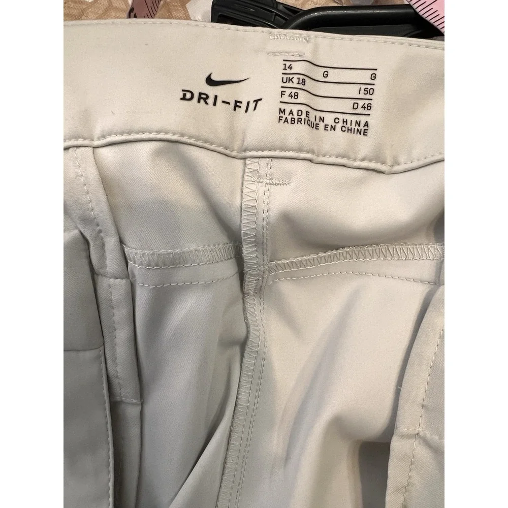 Nike Womens Dri Fit Bermuda Sport Shorts Size 14 Beige